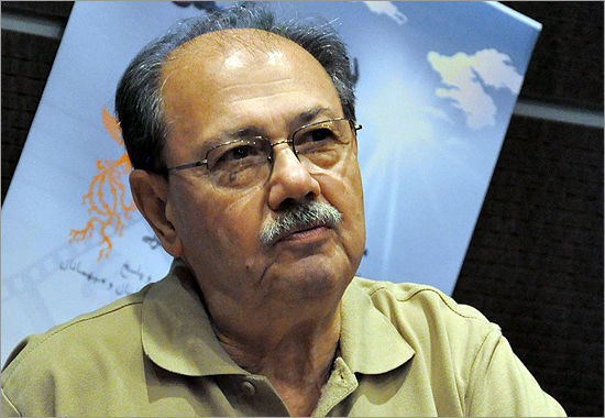 نامور‌مطلق: منوچهر طیاب به موضوعات رو به زوال می‌پرداخت