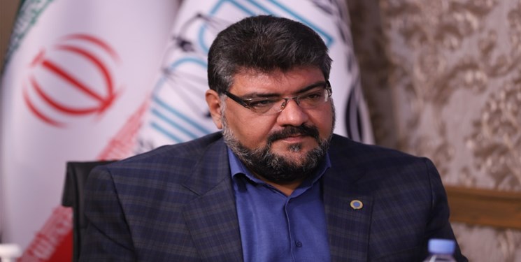 بین وکلای مرکز و کانون وکلا فرقی وجود ندارد