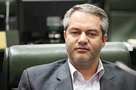 حسینی: مراقب شکل‌گیری «مشایی‌ها و فریدون‌ها» باشید