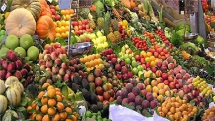 میوه تنظیم بازاری شب عید ۲۰ درصد زیر قیمت توزیع ‌می‌شود