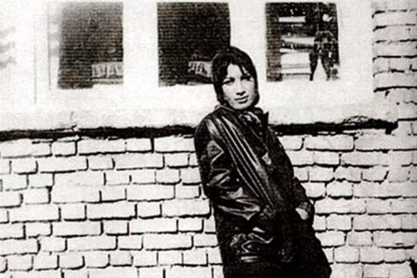 همه «فروغ» را خوش‌قدم می‌دانستند