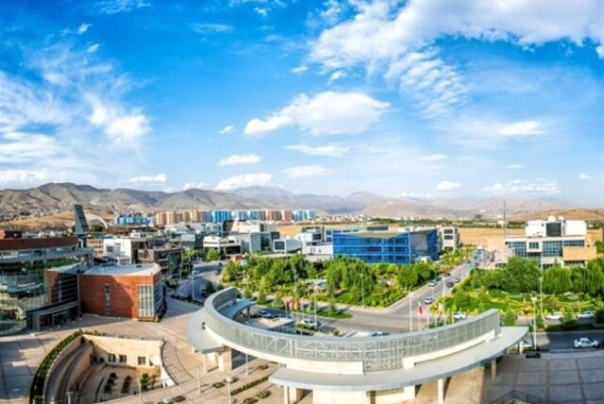 رونمایی از دیوار 8 متری خادم المصطفی در پارک پردیس